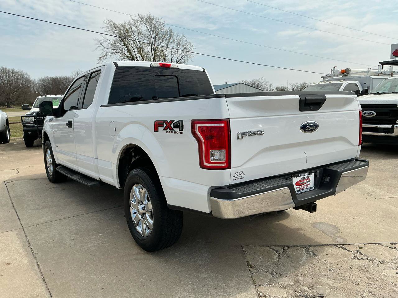 Used 2015 Ford F150 XLT w/ Equipment Group 301A Mid image 8