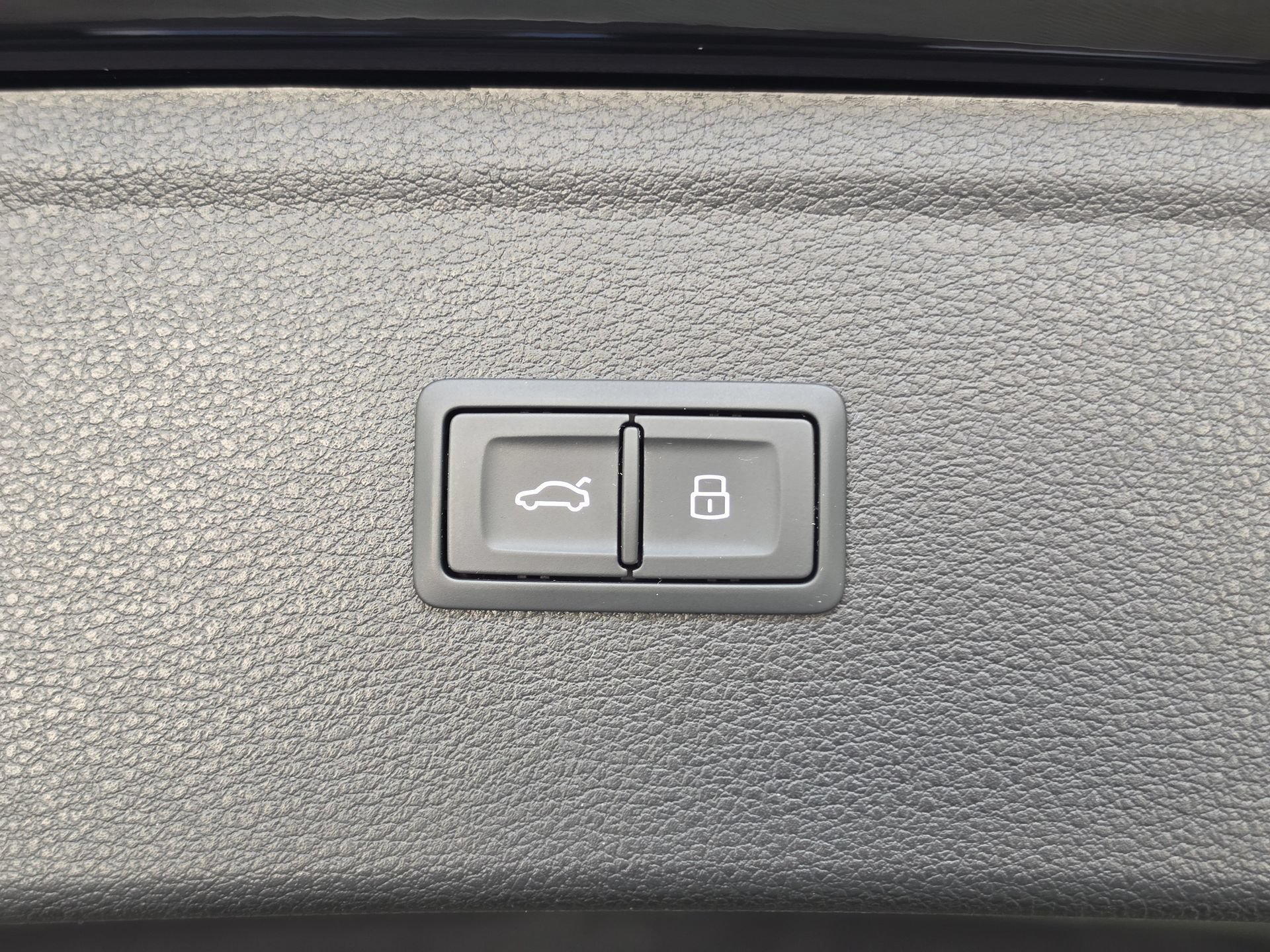 Used 2024 Audi Q5 Premium AWD/4WD image 47