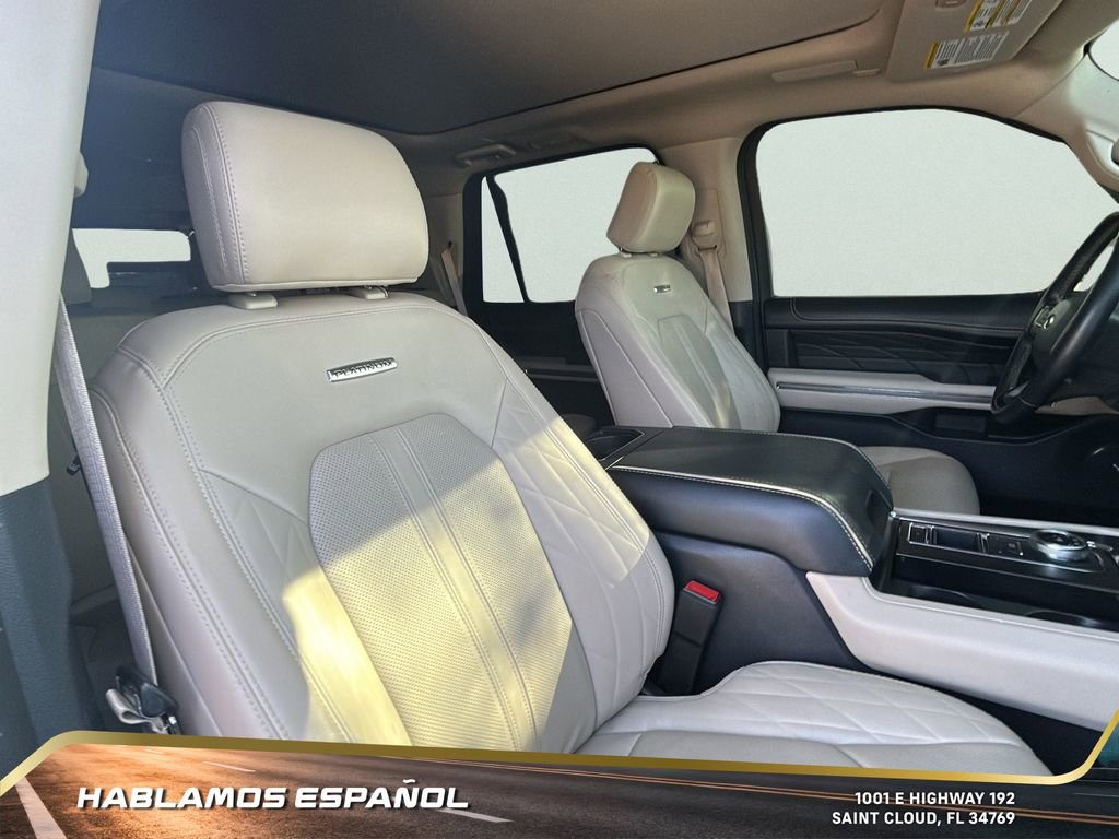 Used 2022 Ford Expedition Platinum image 32