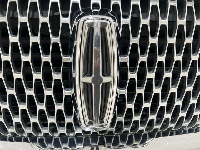 Used 2019 Lincoln Navigator L Reserve AWD/4WD image 30