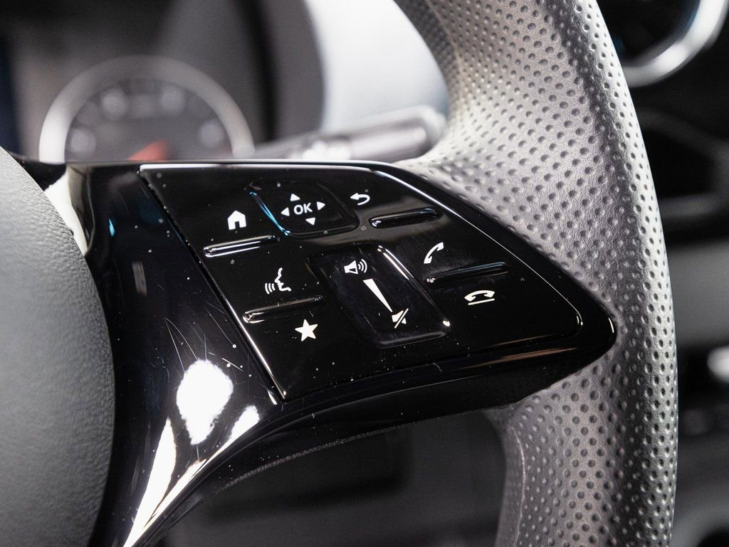 Used 2025 Mercedes-Benz Sprinter 2500 image 12