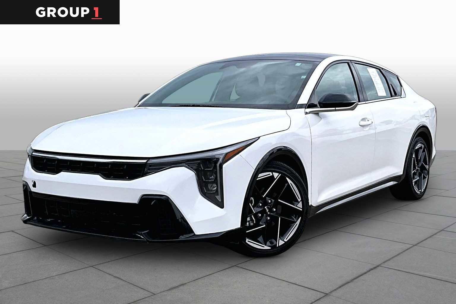 Used 2025 Kia K4 GT-Line w/ GT-Line Premium Package image 1