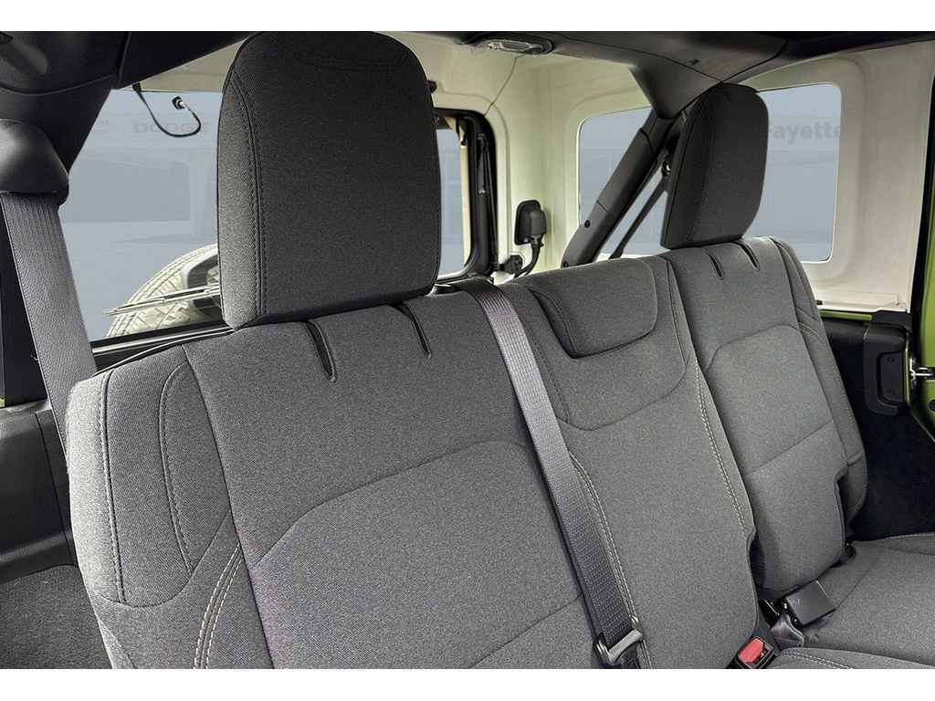 Used 2025 Jeep Wrangler Sport AWD/4WD image 34