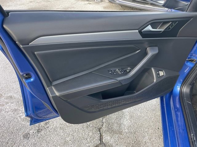 Used 2022 Volkswagen Jetta S image 15