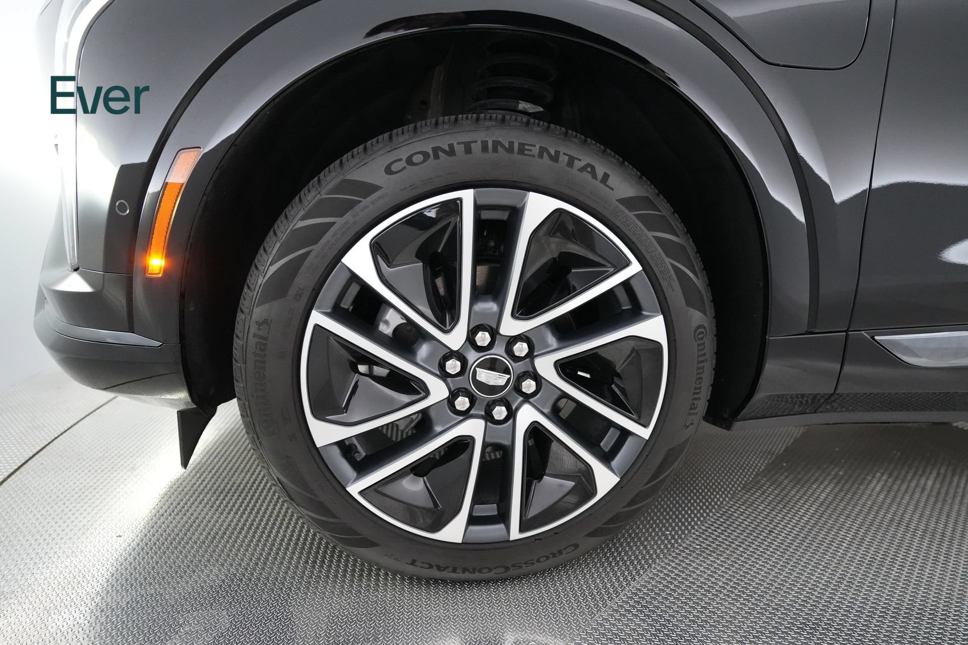Used 2026 Cadillac Optiq Sport 2 w/ LPO, Floor Liner Package RWD image 20
