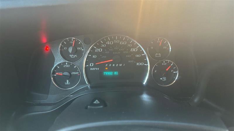 Used 2017 Chevrolet Express 2500 image 26