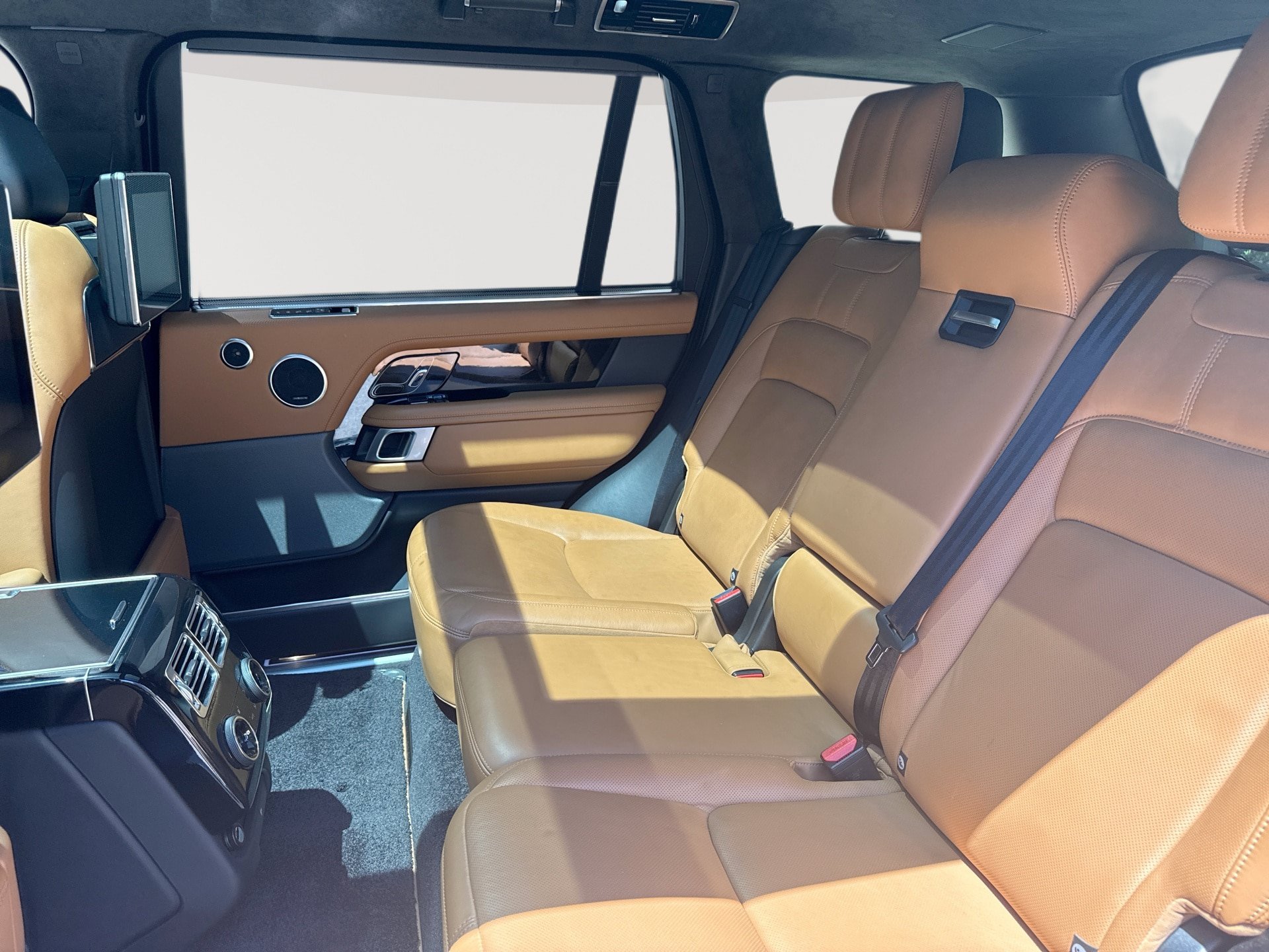 Used 2021 Land Rover Range Rover Long Wheelbase Autobiography AWD/4WD image 27