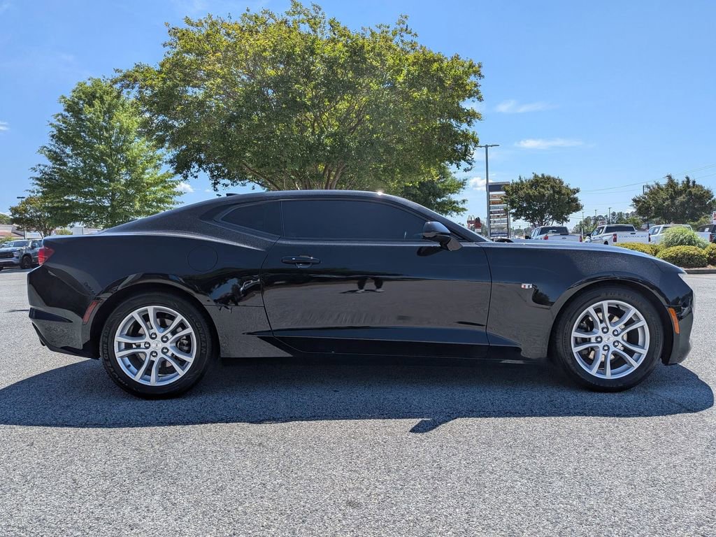 Used 2020 Chevrolet Camaro LS RWD image 9