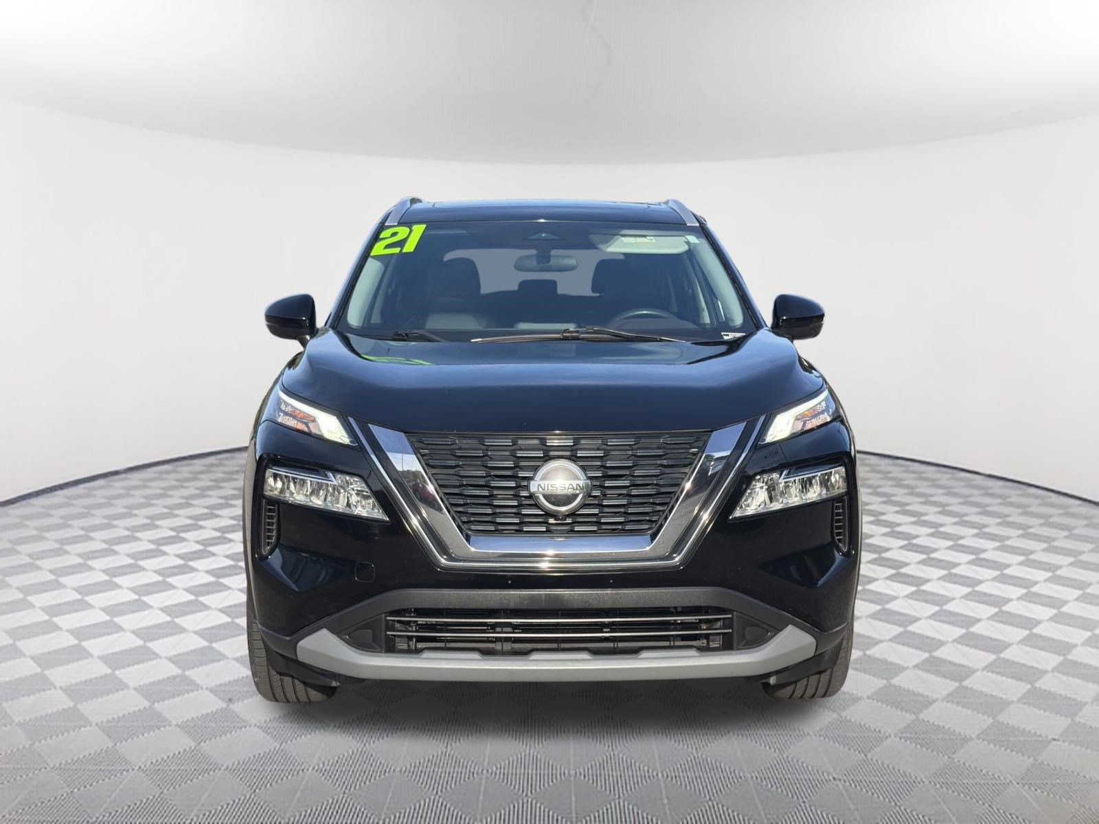 Used 2021 Nissan Rogue SV w/ Premium Package AWD/4WD image 2