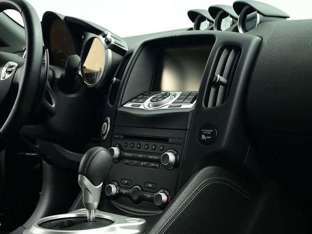 Used 2020 Nissan 370Z Touring Sport image 18