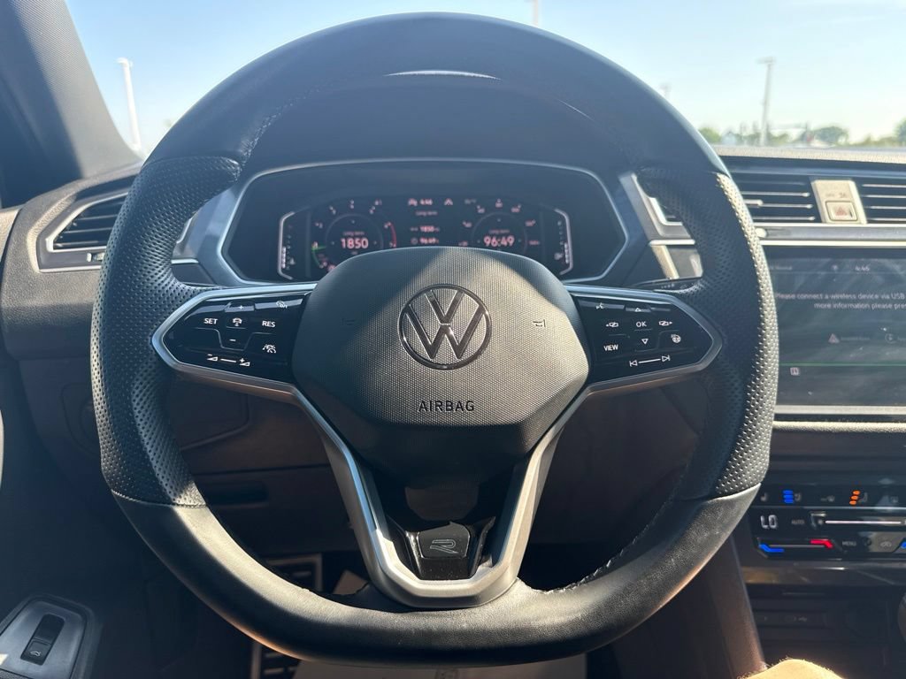 Used 2024 Volkswagen Tiguan SEL R-Line AWD/4WD image 11