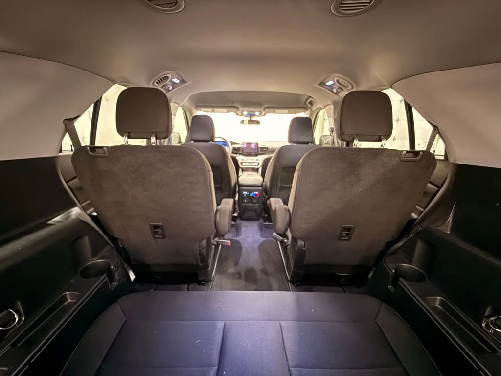 Used 2022 Ford Explorer XLT image 34