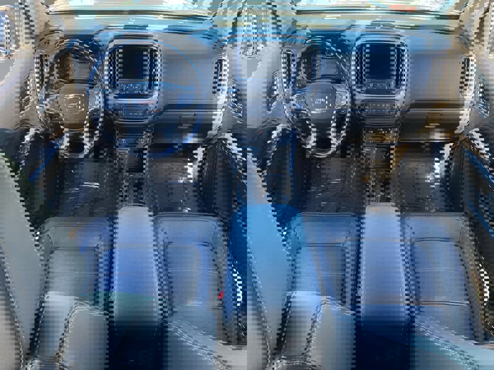 Used 2019 GMC Canyon Denali image 10