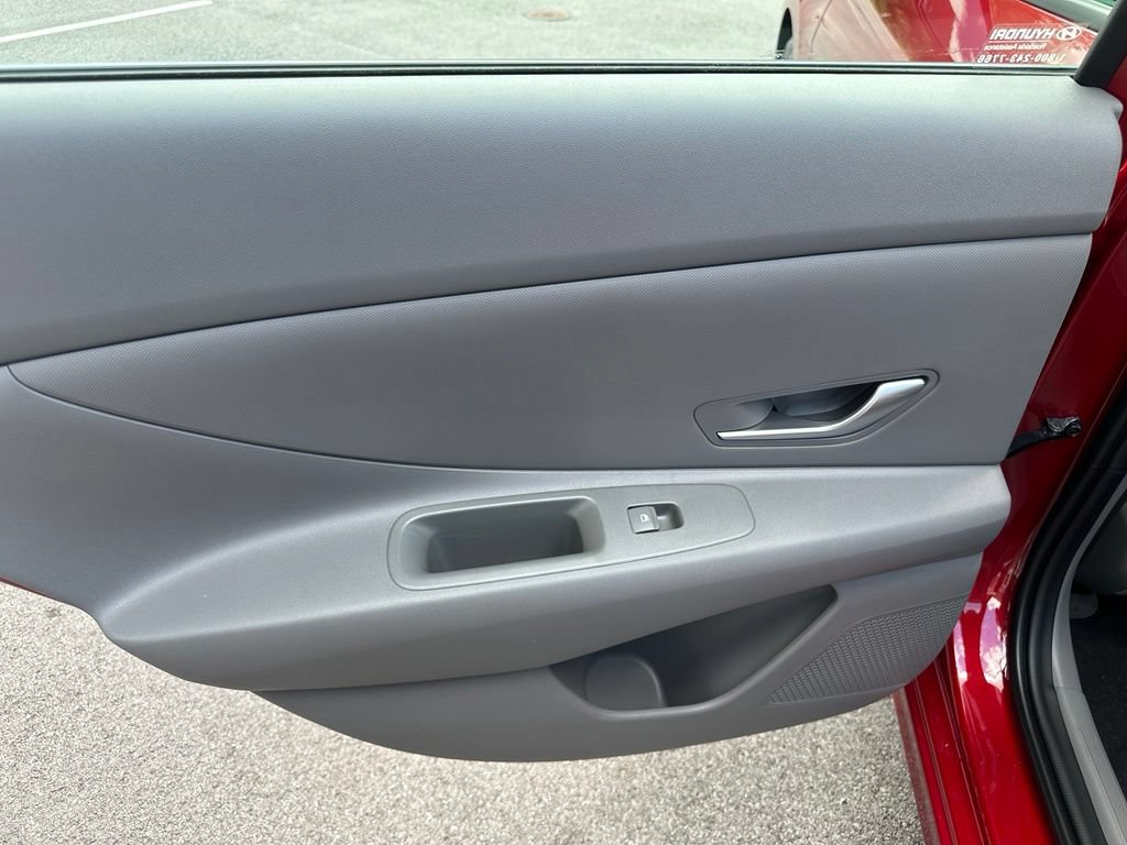 Certified 2024 Hyundai Elantra SEL FWD image 10