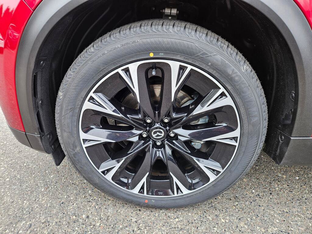Used 2024 MAZDA CX-90 Plug-In Hybrid w/ Premium Pkg AWD/4WD image 8