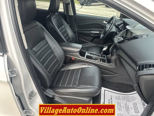 Used 2019 Ford Escape SEL AWD/4WD image 38
