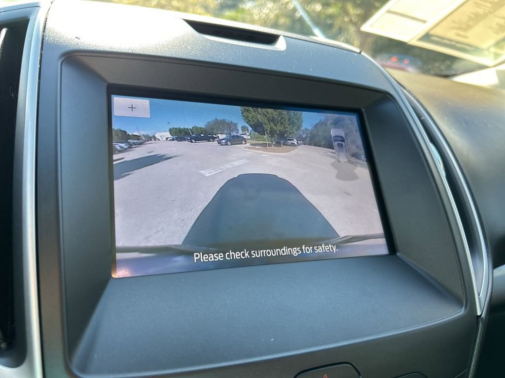 Used 2020 Ford Edge SEL w/ Cold Weather Package image 35