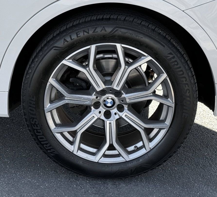 Used 2022 BMW X7 xDrive40i image 13