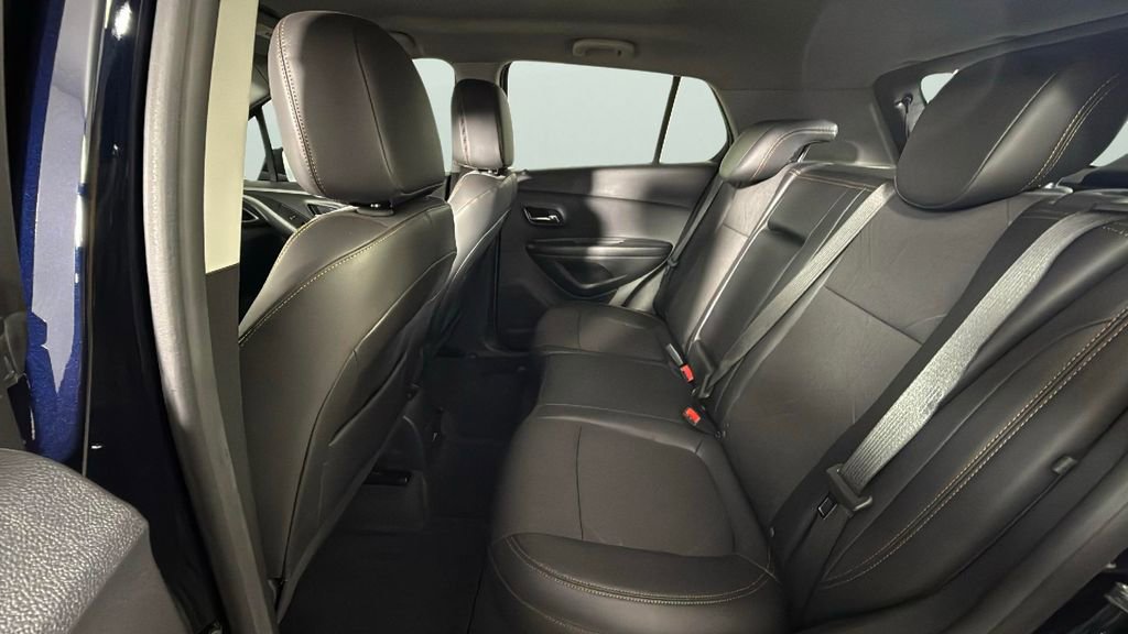 Certified 2021 Chevrolet Trax LT w/ Sport Edition image 25