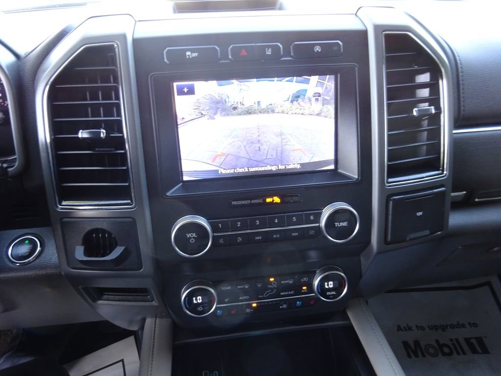 Used 2020 Ford Expedition XLT w/ Equipment Group 202A RWD image 30