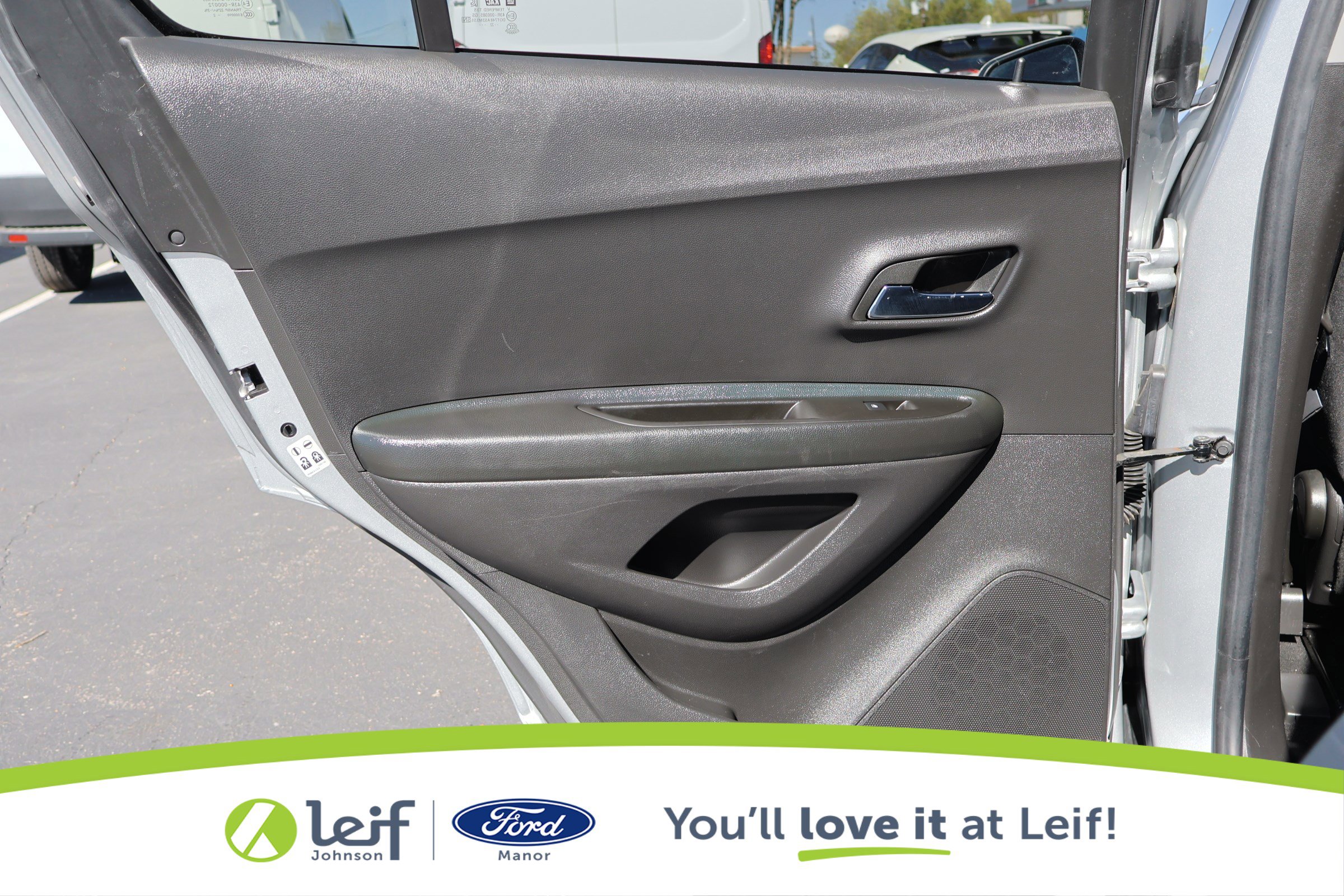 Used 2022 Chevrolet Trax LS w/ Tint and Cruise Package image 24