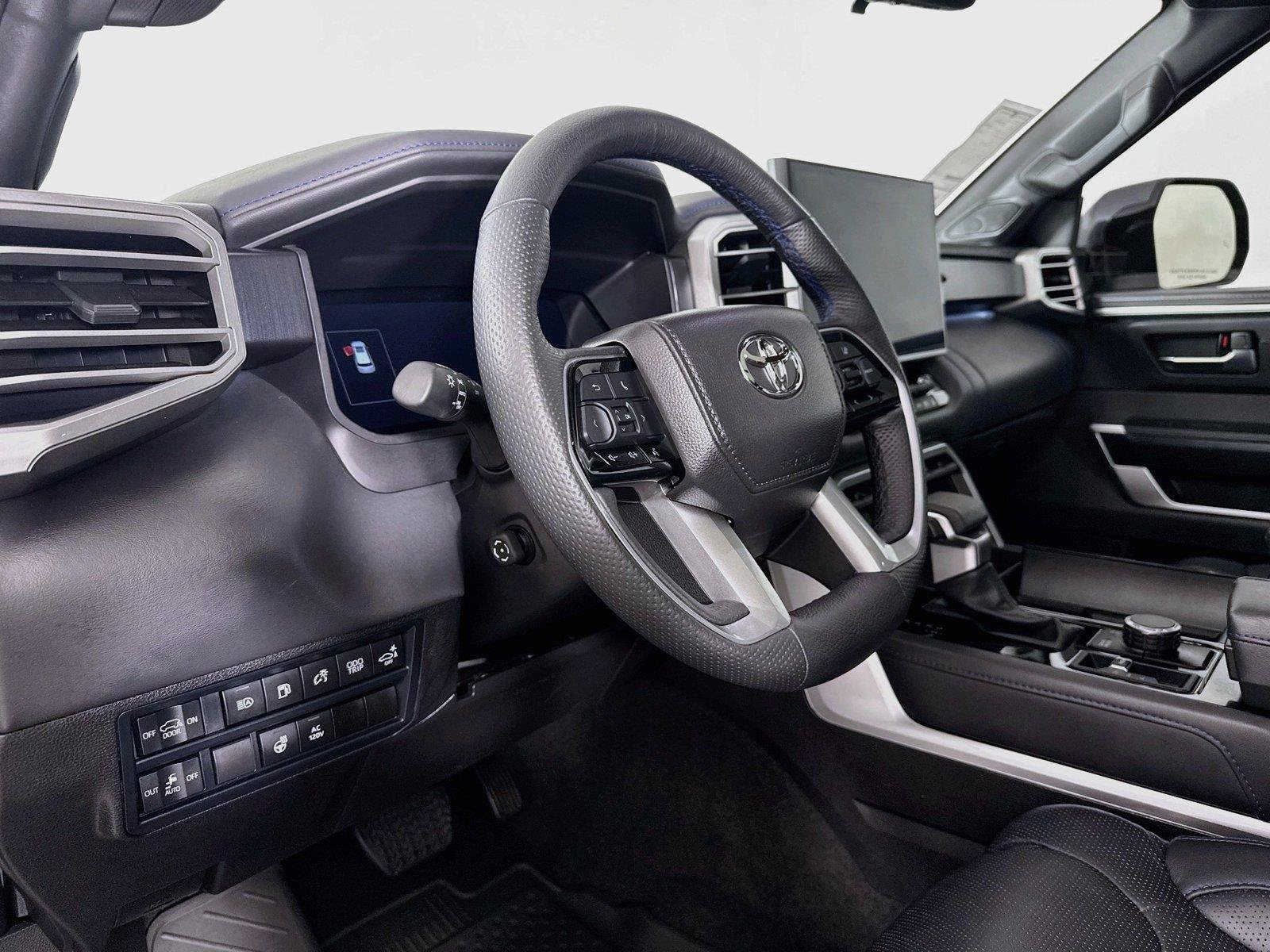 Certified 2025 Toyota Sequoia Platinum AWD/4WD image 4