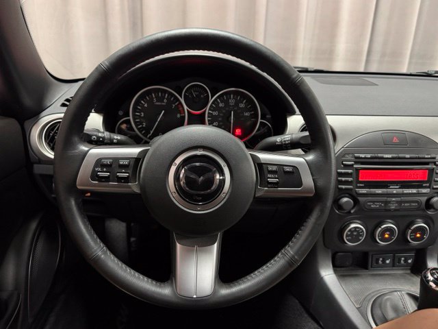 Used 2012 MAZDA MX-5 Miata Grand Touring w/ Premium Pkg RWD image 18