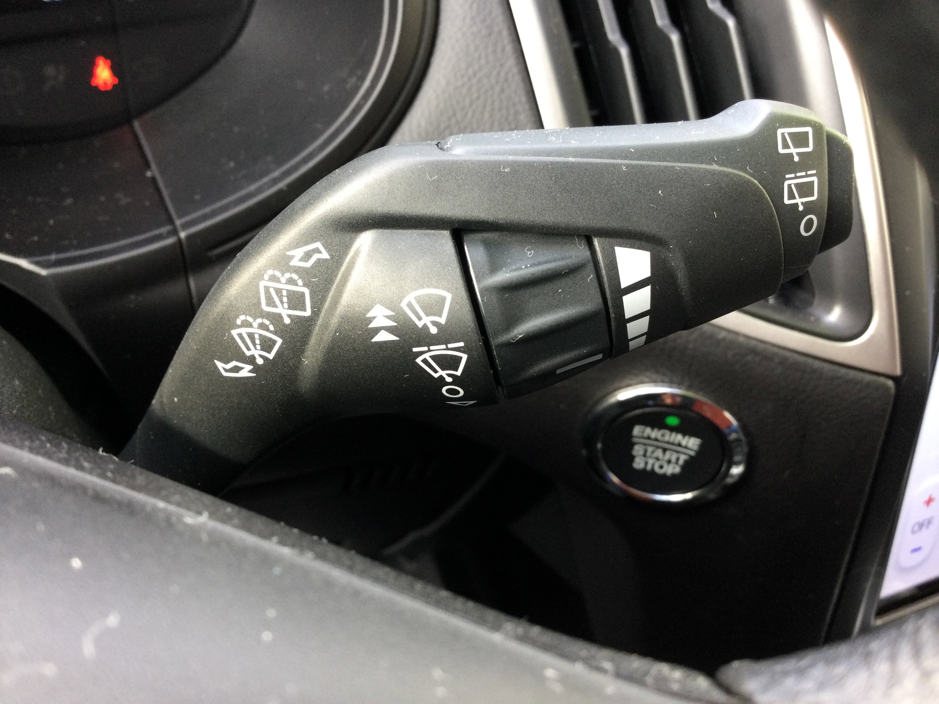 New 2024 Ford Edge SE w/ Black Appearance Package image 15