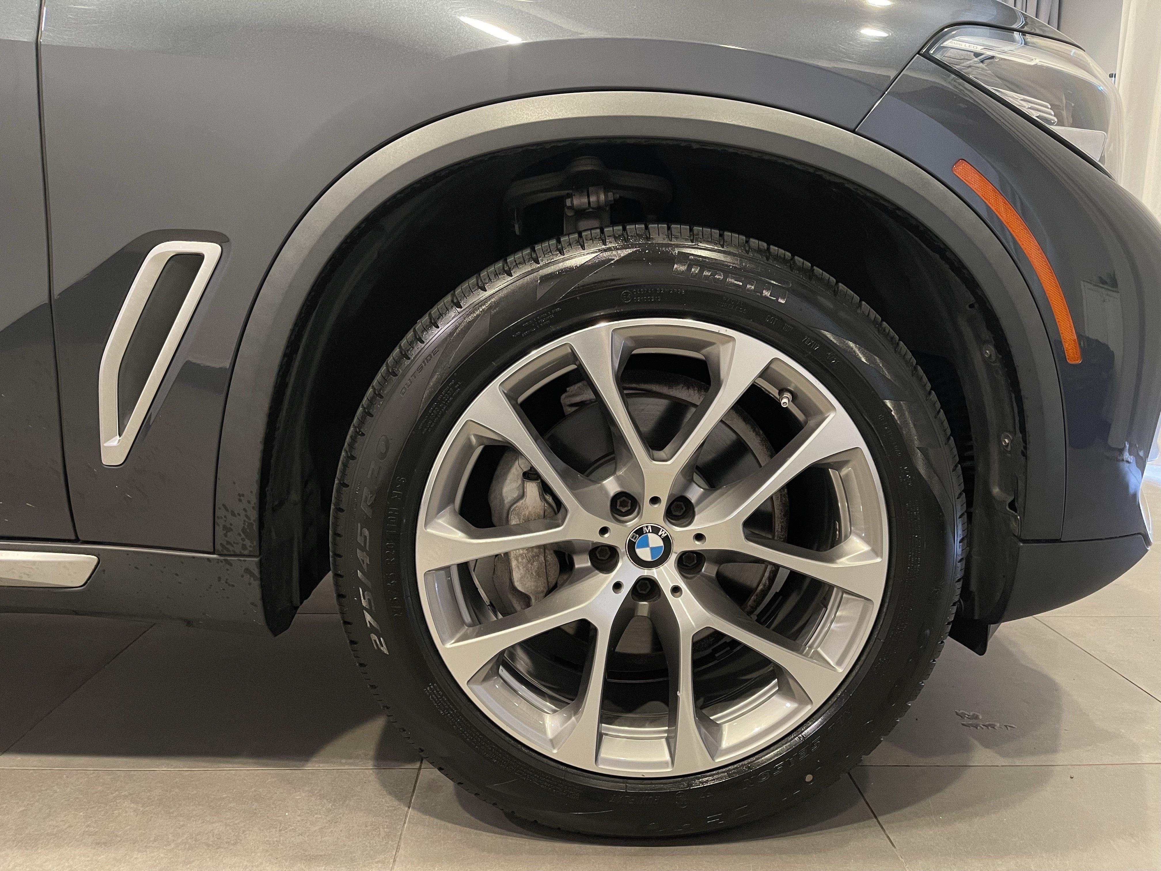 Used 2019 BMW X5 xDrive40i w/ Premium Package 2 AWD/4WD image 10