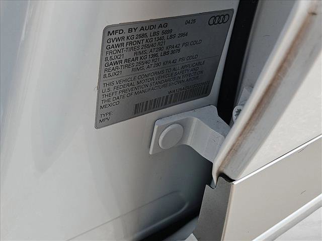 Used 2025 Audi SQ5 Premium Plus image 26