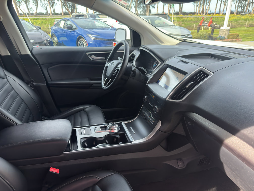 Used 2020 Ford Edge SEL image 18