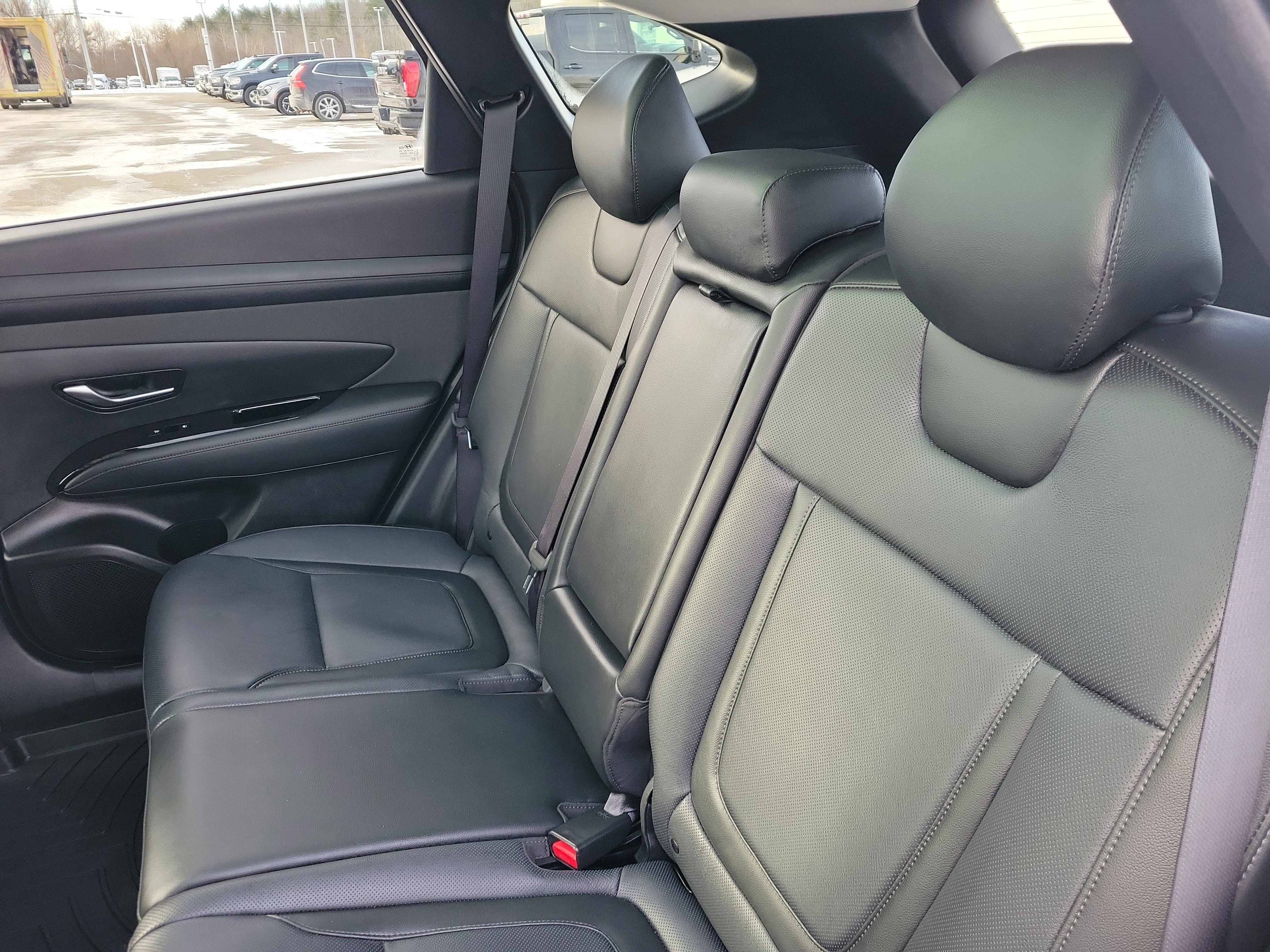 Used 2025 Hyundai Tucson Limited image 16