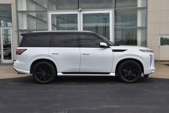 Used 2025 INFINITI QX80 Sensory AWD/4WD image 7