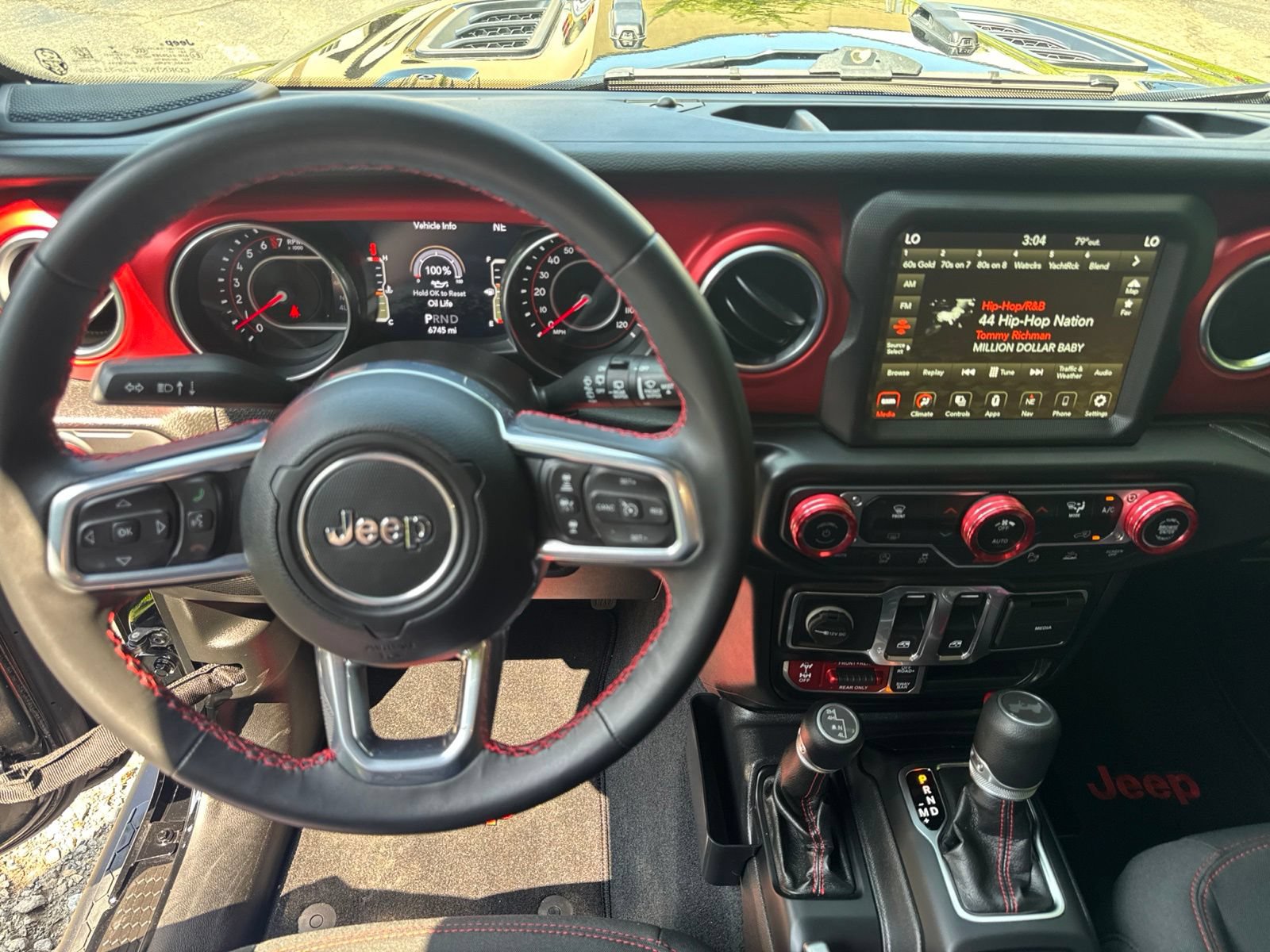 Used 2022 Jeep Wrangler Rubicon w/ LED Lighting Group AWD/4WD image 5
