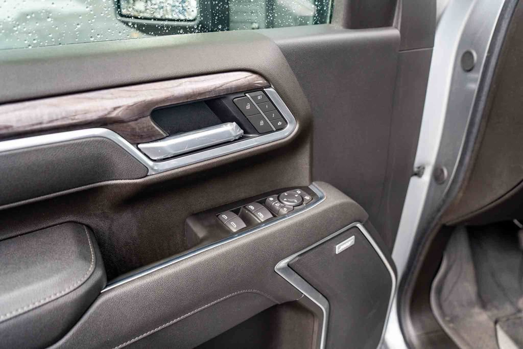 Certified 2026 Chevrolet Silverado 3500 LTZ w/ LTZ Convenience Package AWD/4WD image 12