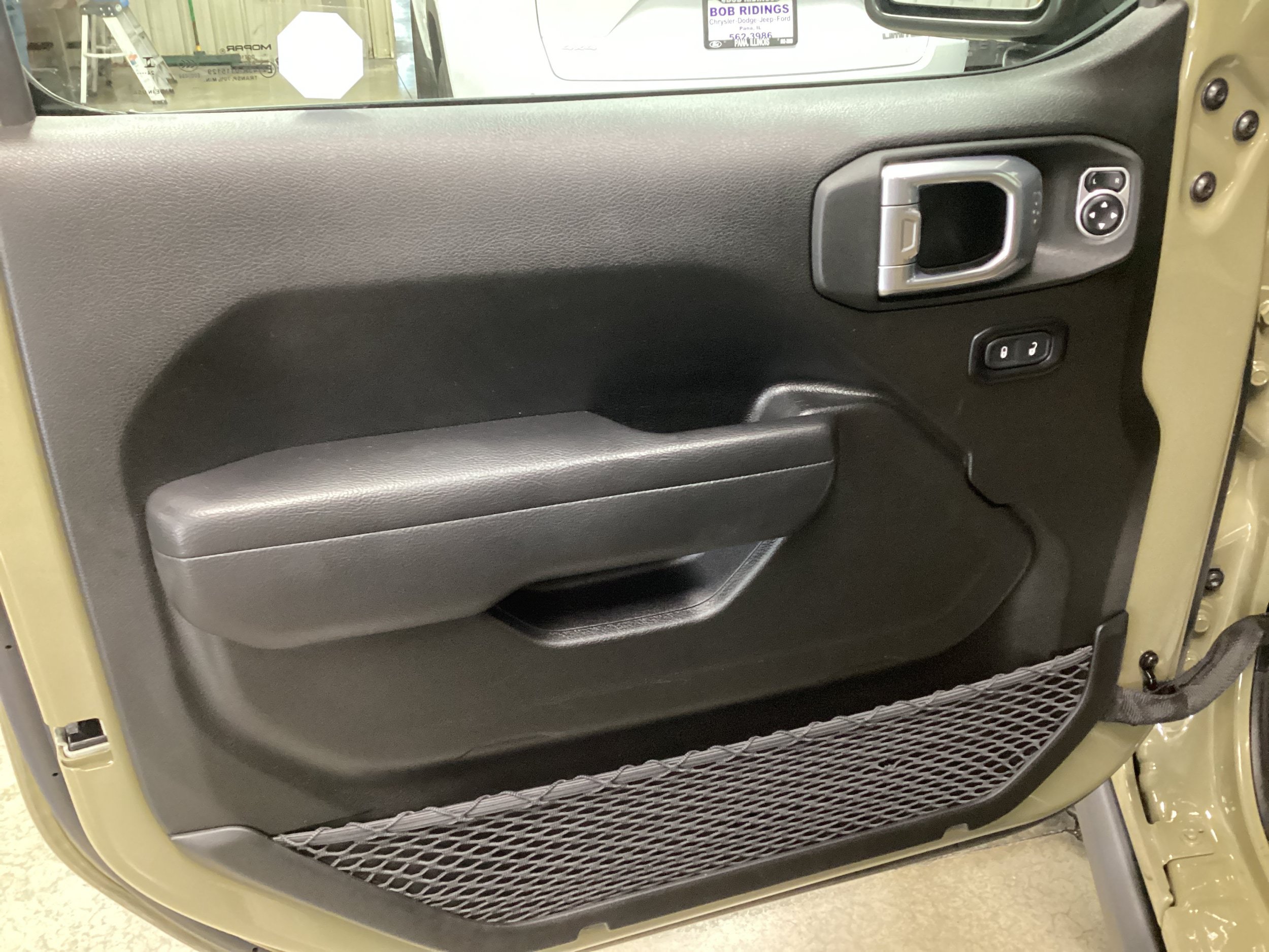 Used 2025 Jeep Wrangler Unlimited Sport S 4xe AWD/4WD image 13