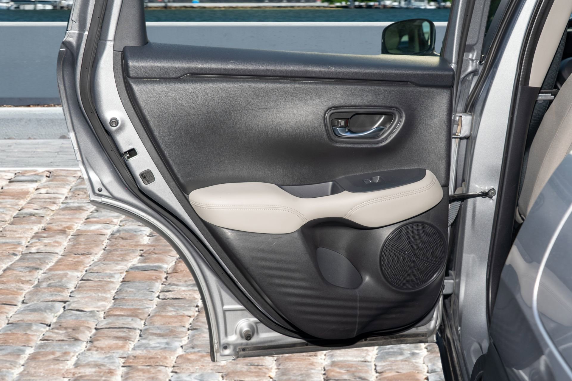 Certified 2023 Honda HR-V LX image 12