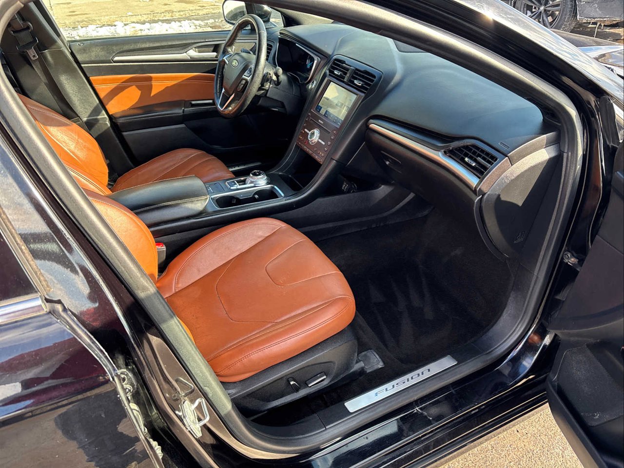 Used 2020 Ford Fusion Titanium image 19