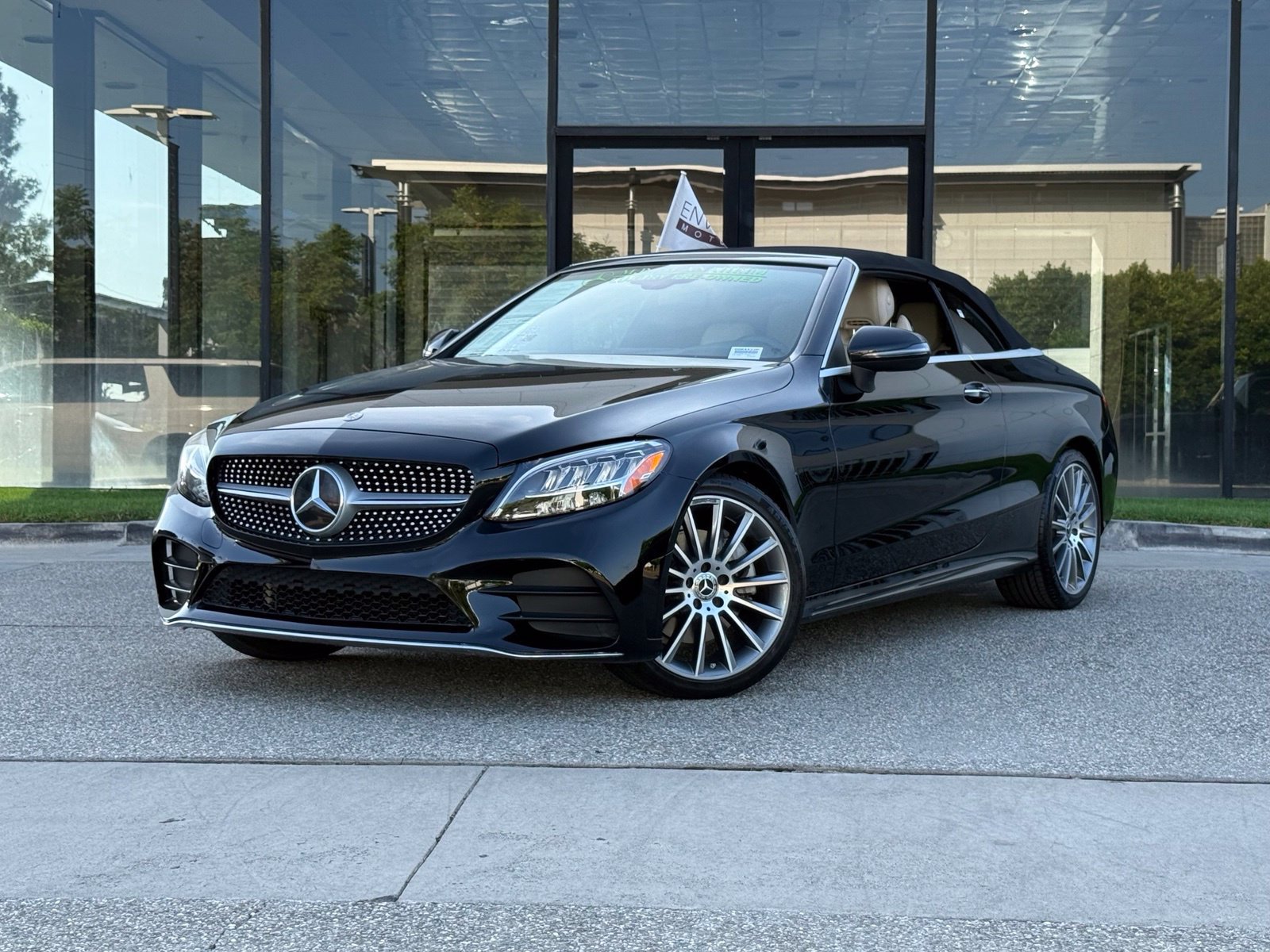 Used 2021 Mercedes-Benz C 300 Cabriolet image 2