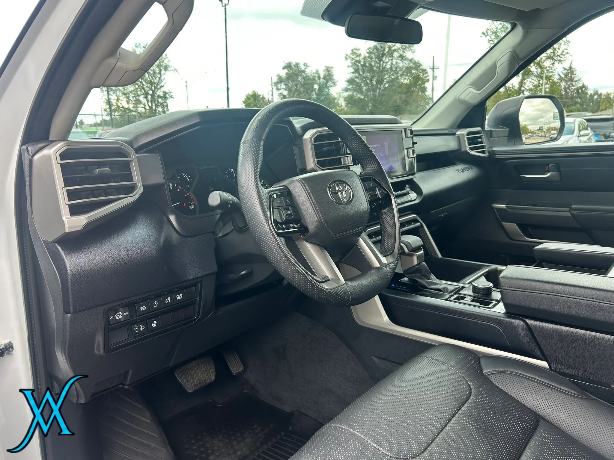 Used 2024 Toyota Tundra SR5 w/ SR5 Premium Package AWD/4WD image 12