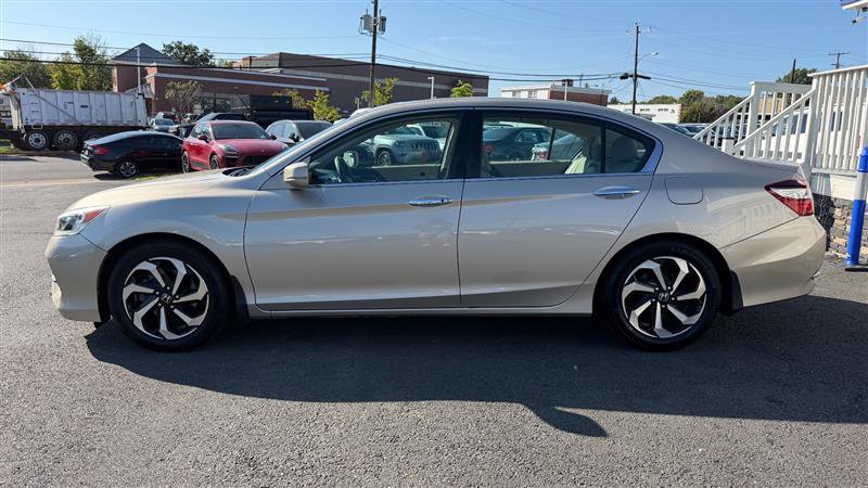 Used 2017 Honda Accord EX-L image 3