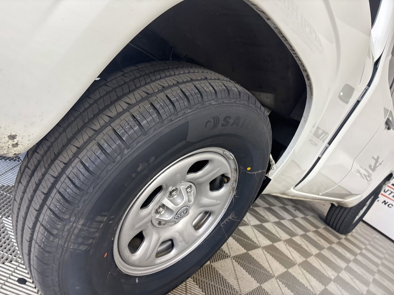 Used 2022 Nissan Frontier S image 24