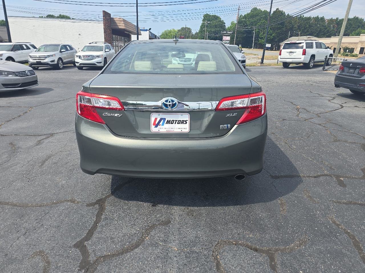 Used 2013 Toyota Camry XLE w/ Leather Pkg FWD image 7