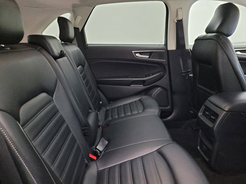 Used 2020 Ford Edge SEL image 19