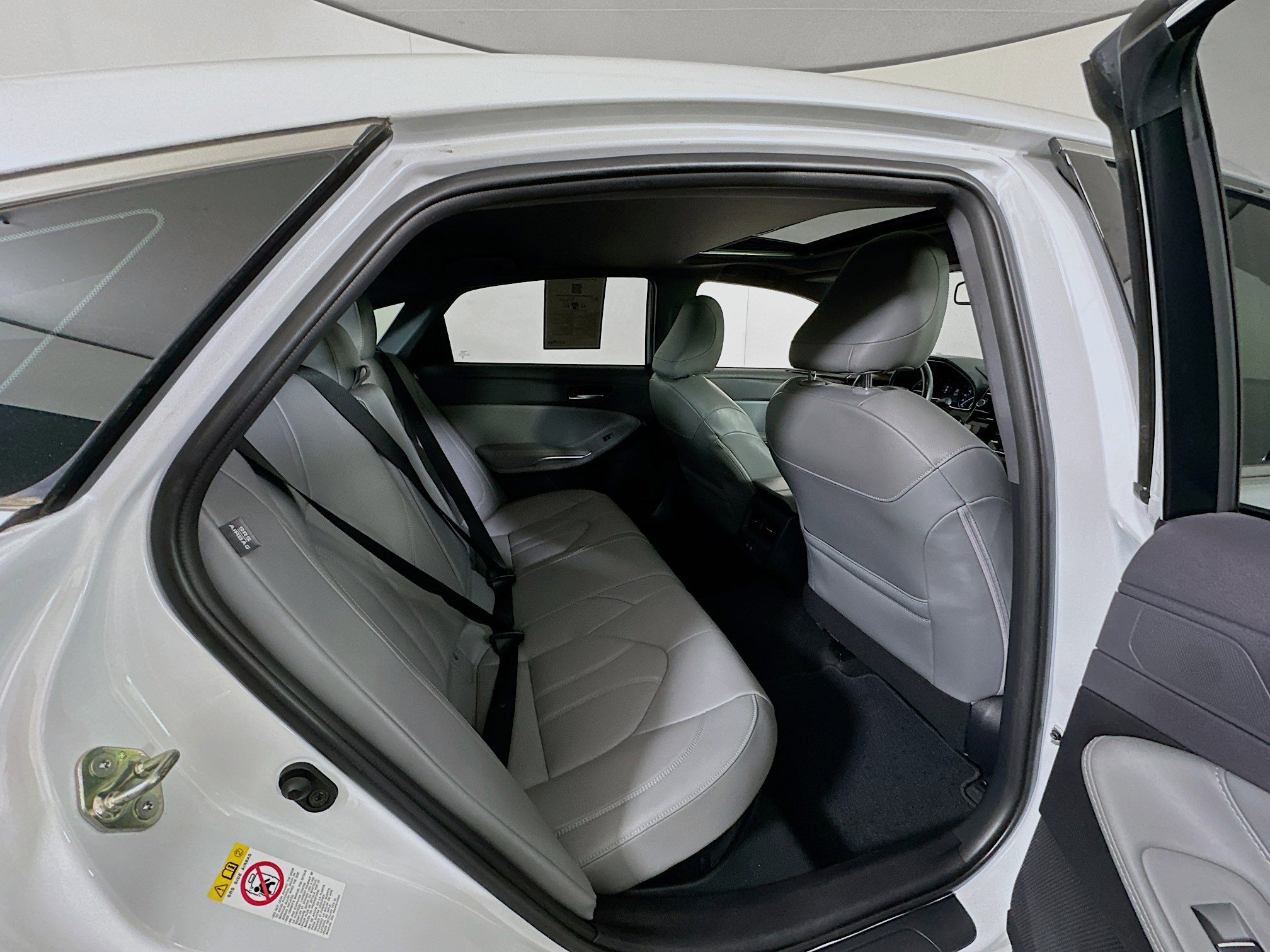 Used 2019 Toyota Avalon XLE w/ Moonroof Package FWD image 30