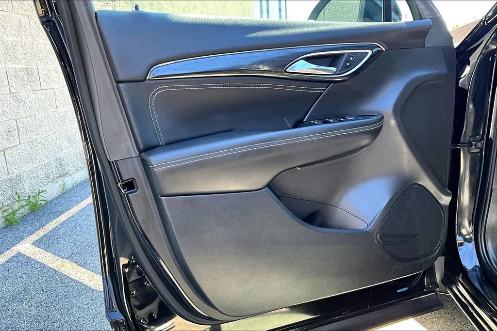 Used 2023 Buick Envision Preferred FWD image 21