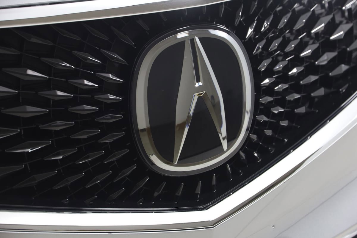 Used 2023 Acura MDX SH-AWD image 17