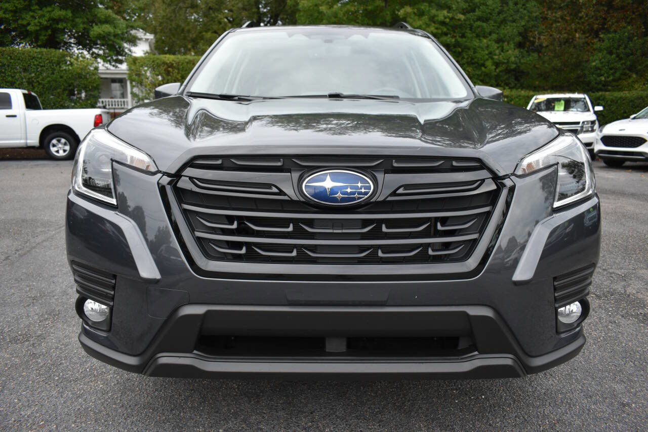 Used 2023 Subaru Forester Premium image 5