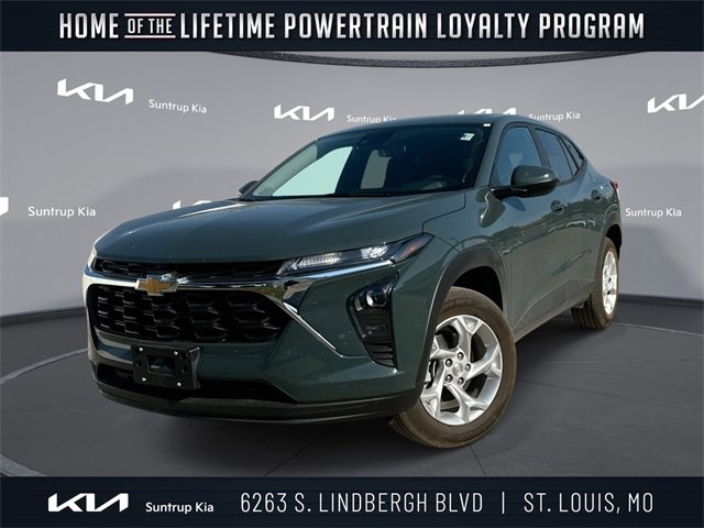Used 2025 Chevrolet Trax LS w/ LS Convenience Package