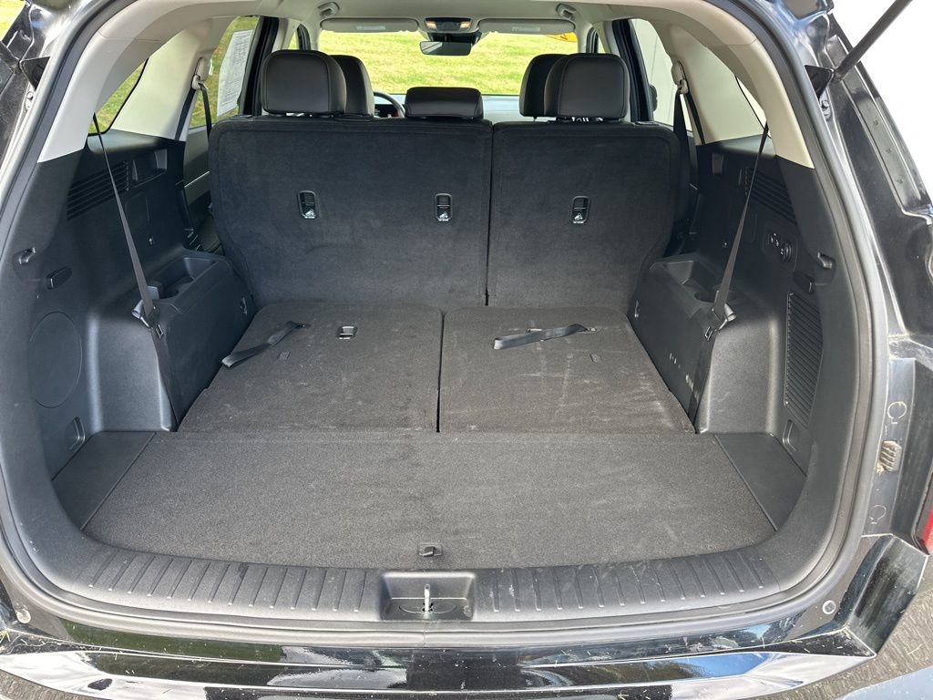 Certified 2025 Kia Sorento S image 28